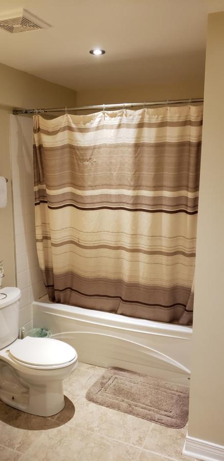 Lovely Guest Entire Apartment Minutes From Ottawa Airport מראה חיצוני תמונה