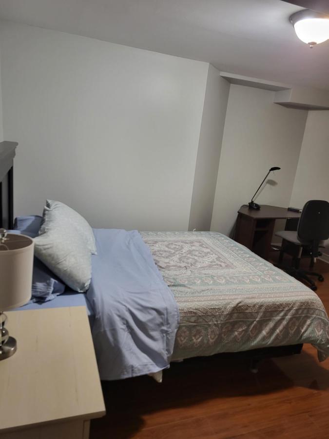 Lovely Guest Entire Apartment Minutes From Ottawa Airport מראה חיצוני תמונה